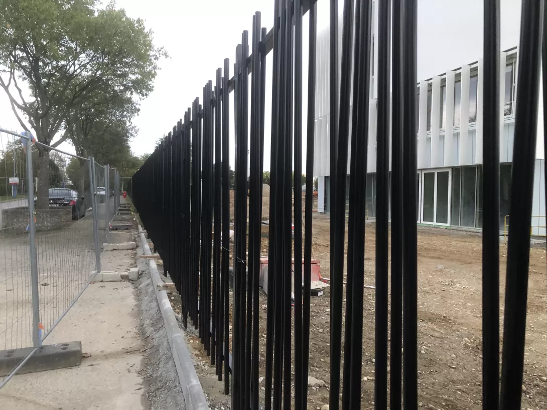 Pose et installation de barreaudage